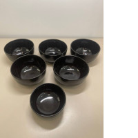 a set of five large and one small bowls