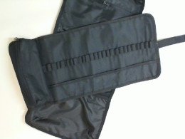 Set of 2 pencil and paint storage bags