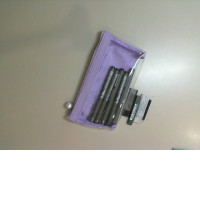 Set: pencil case + 5 graphic pencils + spare leads Set: pencil case + 5 graphic pencils + spare leads