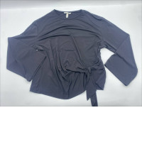 Women's black long-sleeved round neck shirt