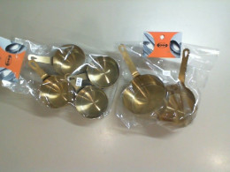 Set of 6 iron cooking molds, 2 large + 4 small