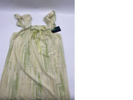 Light green sleeveless one-shoulder long dress Light green sleeveless one-shoulder long dress