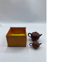 Set of 2 Glass, Chinese teapot in a wooden box