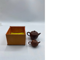 Set of 2 Glass, Chinese teapot in a wooden box