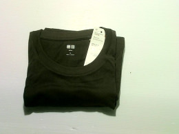 Uniqlo T-shirt