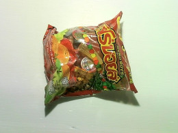 Fruit-flavored jelly, 32 pieces per pack