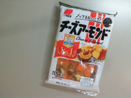 Cheese almond with cookie 