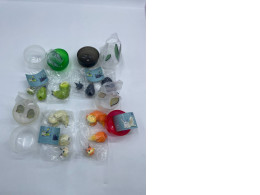 Set of 4 coin-sized figures