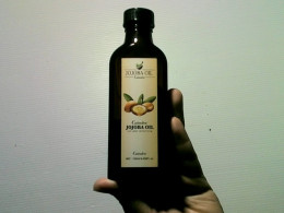 Jojoba oil from Catindra Jojoba oil from Catindra