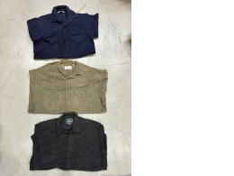 Set of 3 Men's long-sleeved shirt with vintage buttons Set of 3 Men's long-sleeved shirt with vintage buttons