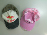 Set of 2 caps, pink and brown