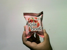 Smooto Whitening Serum Soap with Tomato Collagen