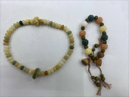 Tibetan beaded necklaces and beaded bracelets Tibetan beaded necklaces and beaded bracelets