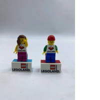 Set of 2 LEGO toys