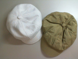 Set of 2 men's caps, white and green