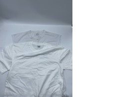 Set of 2 white t-shirts