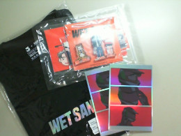 Wetsand set Black T-shirt, 2 stickers, 1 acrylic stand