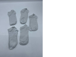 Set of grey socks