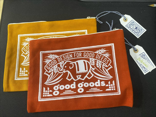 Set of 2 Elephant pattern zippered storage bag Set of 2 Elephant pattern zippered storage bag