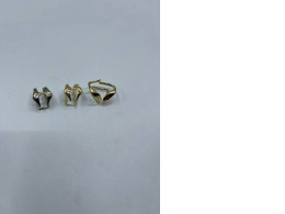 Set of souvenir hearrings