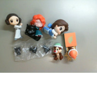 Set of 5 figurines Set of 5 figurines