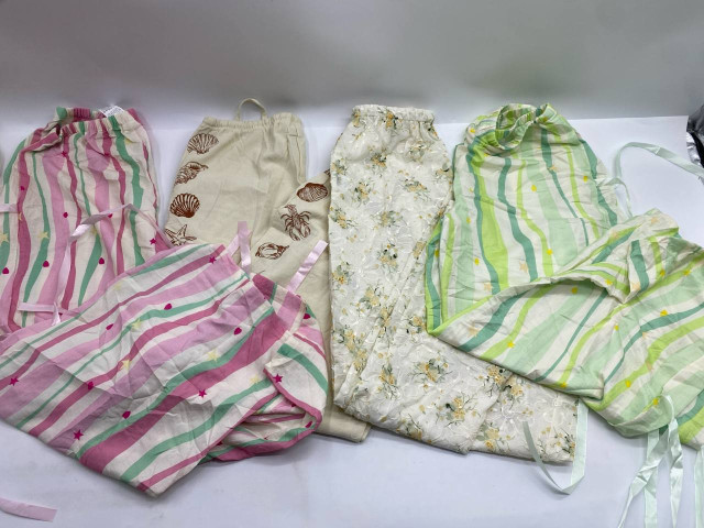 Set of 4 Women's long pants Set of 4 Women's long pants