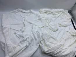 Set of 2 Long-sleeved shirt and white long pants