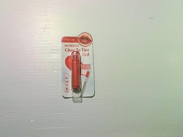 Merrezca tinting gloss Merrezca tinting gloss