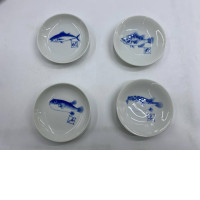 Set of 4 White Japanese coaster with fish pattern Set of 4 White Japanese coaster with fish pattern