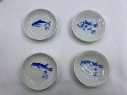 Set of 4 White Japanese coaster with fish pattern Set of 4 White Japanese coaster with fish pattern