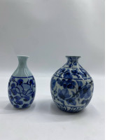 Set of 2 Glass bottle, Japanese sake 