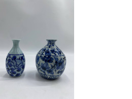 Set of 2 Glass bottle, Japanese sake 