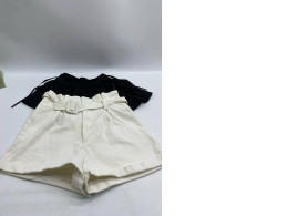 Set of 2 Women's white and black shorts 