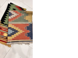 Set of 2 rugs, woven