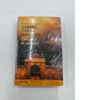 Cien anos de soledad book