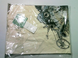 Uniqlo L Men's T-Shirt