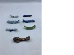 Set of 7 Glass fish-shaped chopstick rest