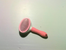 cat hair comb
