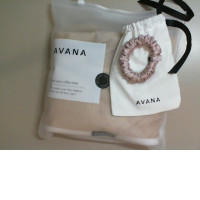 AVANA Bath Set, Towel, and Hair Tie