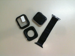 APPLEWATCH Series 11 + case and bracelet (not new)