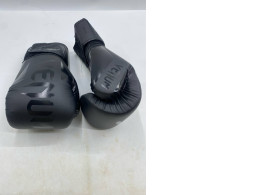  Venum Challenger 2.0 Kids Boxing Gloves. 