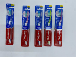 Set of 5 Colgate toothbrush