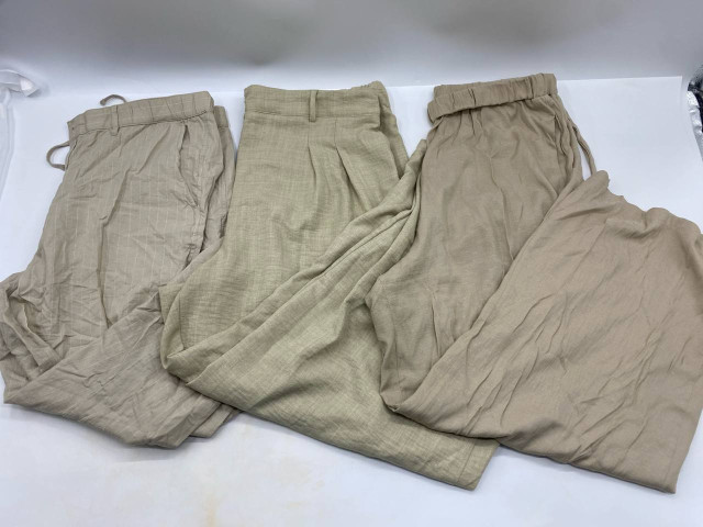 Set of 3 Women's long cloth pants Set of 3 Women's long cloth pants