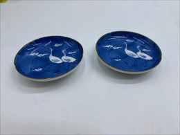 Set of 2 Glass Blue coaster with white bird pattern