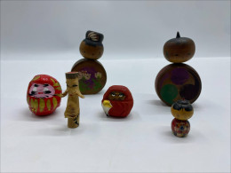 Set of 6 Japanese carved wooden dolls Set of 6 Japanese carved wooden dolls