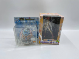 Set of 2 japanese figures Set of 2 japanese figures