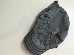 Cap with skulls Cap with skulls