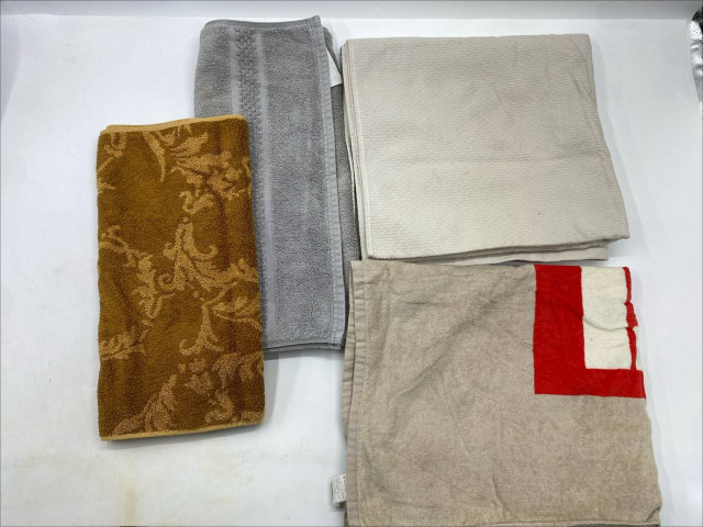 Set of 4 towel Set of 4 towel