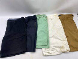 Set of 5 Men's three-quarter length shorts