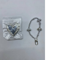 Heart-shaped pendant keychain